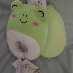 Squishmallow Wendy the Frog slippers kids 11/12 New with tags