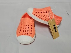 NATIVE Jefferson Popstar Orange Shell White Child Sz C4 Slip-on Shoes EUC W Box