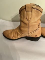 Frye Boots Carson Shortie Boy Size 3 Tan Leather Pull On Ankle Boots kids boots
