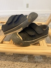 Keen grey blue leather no tie Strap Sneakers wide KIDS US 1 EU 33 UK 13 CM 20