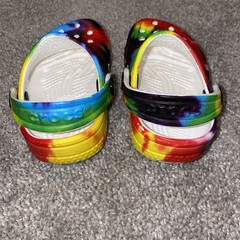 Crocs Rainbow Tie-Dye Littles Clog Sandal Slip-On Multicolor Size 2/3 Summer
