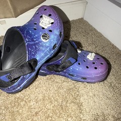 Space jam Crocs limited edition Classic Clog Unisex Kids US 6 Purple/Blue
