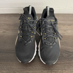 Nike Air Max 270 React BQ0103 005 Youth US 7Y Women US 8.5 Black / White Gold