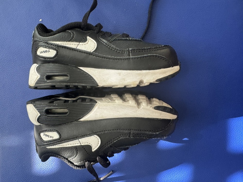 Little Kid’s Nike Air Max 90 Laces Black/White-Black (HF6357 002) Size 8C