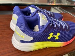 Under Armour Kids/Unisex Indigo / Yellow Surge 2 Splash Sneakers (3024102-500)