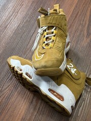Nike Air Griffey Max 1 Wheat Pollen White Youth Sz 6 DO6684-700 Sneakers Shoes