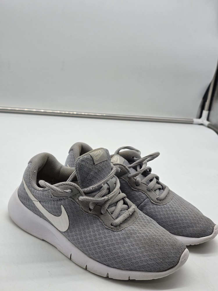Nike Tanjun Shoes Youth Size 4Y Gray Mesh Running Sneakers Casual 818381-012