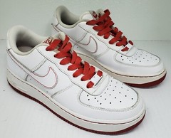 Nike Air Force 1 Low AF-1 1982 Red and White 314192-911 Youth Size 6Y Womens 7.5
