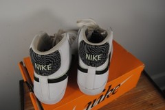 Nike Blazer Mid ’77 SE ‚Double Swoosh White Blk Vapor Green DD1847-101 Youth 5Y