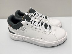 On Cloud The Roger Youth White/Olive * 3YG10031528 * Youth 5