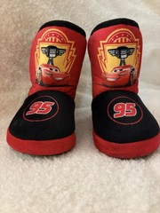 Disney Pixar Lightning McQueen Slipper Boots Red Black Yellow Kids Size 5/6