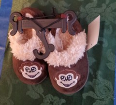 Children’s Cute Monkey Face Slippers Faux Fur Non Slip Soles (Choice of Sizes)