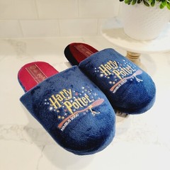 NEW Harry Potter Nimbus 2000 Wizarding World Children’s Slippers Size US 2.5/3.