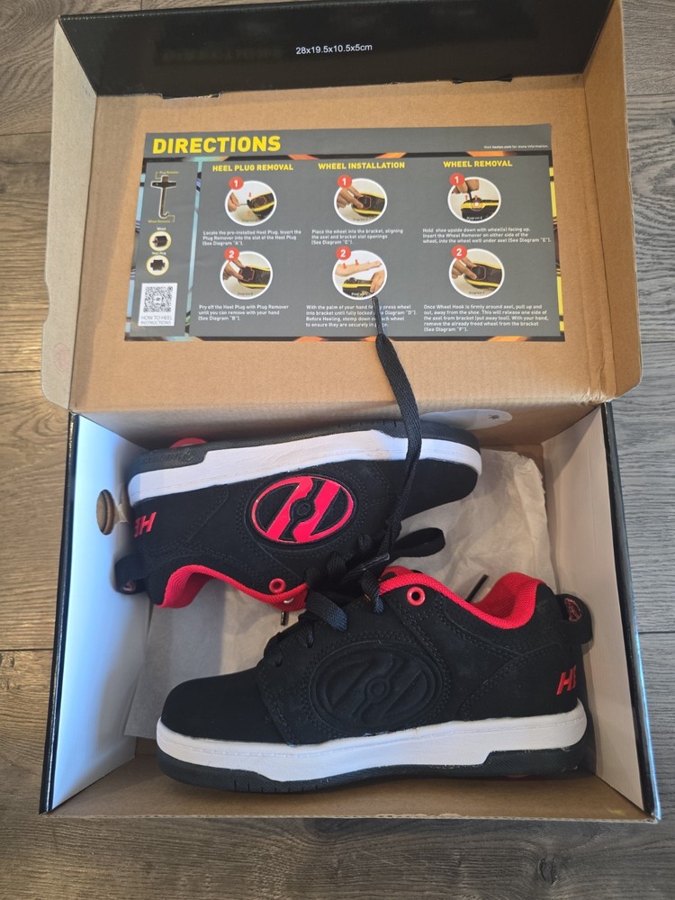 Heelys HE100712H Wheeled Low Top Sneakers Black/Red/White Unisex Youth 2