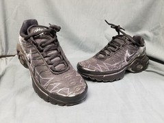 Air Max Plus TN SE BG ‚La Requin Black‘ Sneakers Mesh Kids Size 4Y NEW NO BOX!