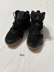 SHAQ Devastator Junior Size US1