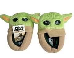 Star Wars Mandalorian Grogu Boys Slippers Size 7/8 Full Body Baby Yoda