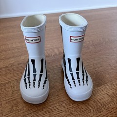Hunter Kids’ Original Classic Skeleton Print Rain Boots Bones White US 6 Toddler
