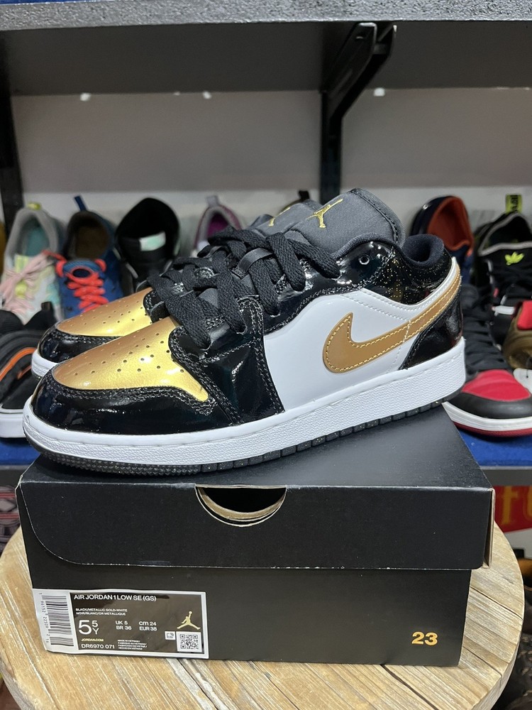 Nike Air Jordan 5.5Y – 1 Low SE (GS) – DR6970 071 Black Metallic Gold White