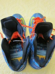 Preloved Nike KD 5 Christmas Hyper Blue Red GS Sz 6Y 555641-403 2012