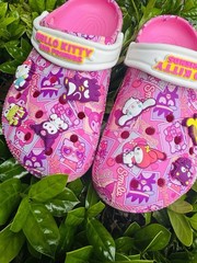 hello kitty and friends crocs C-12 Limited Edition Crocs Fast Shipping.
