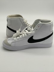 Nike Blazer Mid ’77 (gs) Black/White kids Size 6.5Y DA4086 100