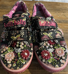 Lelli Kelly Kids Low Top Sneakers Floral Beaded Hook & Loop Pink Black US 4.5