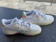 Nike Air Force 1 LV8 GS ‚Drawing‘ White Multicolor Youth Size 7 DV1366-111