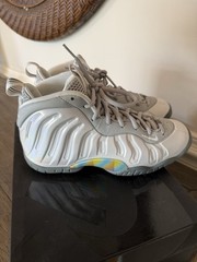 Nike Little Posite One GS ‚Rainbow Pixel‘ CU1054-001 Sneakers- Size 4.5Y