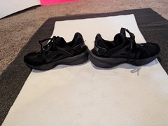 Size 11.5 (PS) – PUMA Softride Enzo Evo Low Black Castlerock 2022 – 387053-01