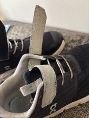 On Running Kids Cloud Play Sneakers Size 2.5Y Navy/White