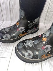 Bogs Youth 6 Waterproof Winter Snow Boots Classic High Insulated Moon Design