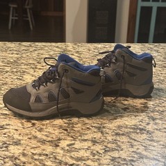 Merrell Oakcreek MK264767 Hiking Boot, Charcoal, Unisex Boy/Girl Size 4