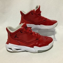 NIKE JORDAN MAX AURA 4 UNIVERSITY RED DQ8404-601 SIZE 5.5Y YOUTH SNEAKER Jump