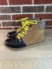 UGG AUSTRALIA HILMAR GRIZZLY LEATHER /SUEDE WATERPROOF BOOTS ( SZ: 4)