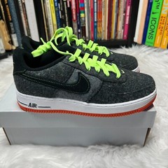 NIKE AIR FORCE 1 KIDS LV8 BLACK / GHOST GREEN DZ5287