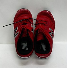 New Balance Kids‘ 680 V6 Hook and Loop Running Shoe