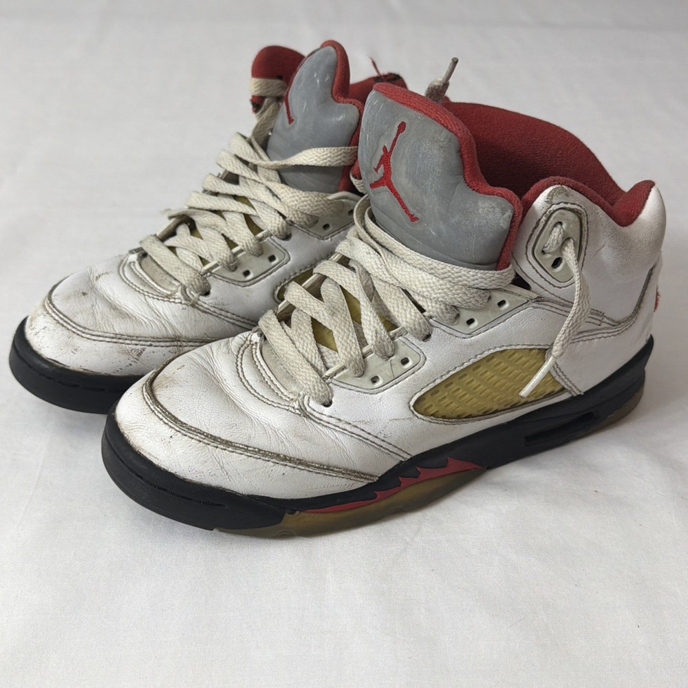 Nike Air Jordan 5 V Retro White Fire Red 2020 Bulls 440888-102 GS Youth Sz 4.5Y
