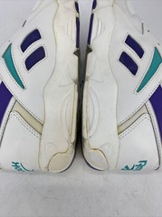 Retro 90s Reebok Juniors Satellite Low III Cross Training Shoe Sneaker Size 6