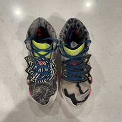 Nike Kybrid S2 GS Kyrie Irving What The Neon 2.0 (CV0097-002) Size 6.5Y
