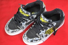 Heelys Roller Shoes Motion Grey Yellow Camo 770153H Size Youth 4 w/Box and parts