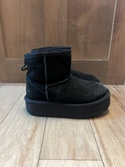 UGG Classic Mini Platform Kids 13 Black Suede Boots 1143700K-BLK Lined DWA594