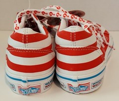 Vans Where’s Waldo Old Skool Red White Youth Size 2 Kids Shoes NWT