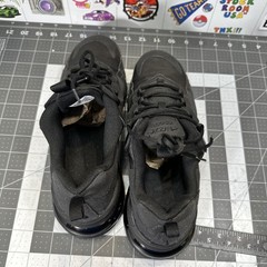 Nike Air Max 270 React Triple Black Athletic Shoes 7 Y Womens 8.5