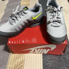 Nike Air Max Invigor (GS) 749572-016 Kids US 5.5Y Gray/Volt/Black Sneaker