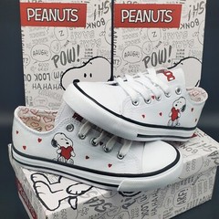 Peanuts® Snoopy White Canvas Lace-Up Children’s Shoes