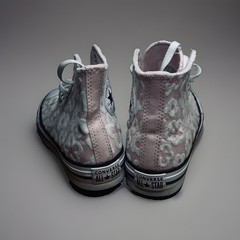Converse Chuck Taylor All Star Platform Pink Floral High Tops 4Y or Women’s Sz 6