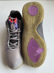 Nike Kyrie Flytrap 2 GS ‚Grey Violet‘ Size 7 Youth Girls Size 8.5 Grey Purple 
