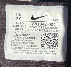 Nike Team Hustle D8 Black Red White Kids Basketball Sneakers US 2Y Lace Strap