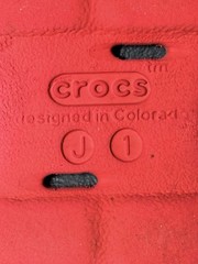 Crocs Echo Clog Varsity Red Unisex Size J 1 Great Preowned Condition